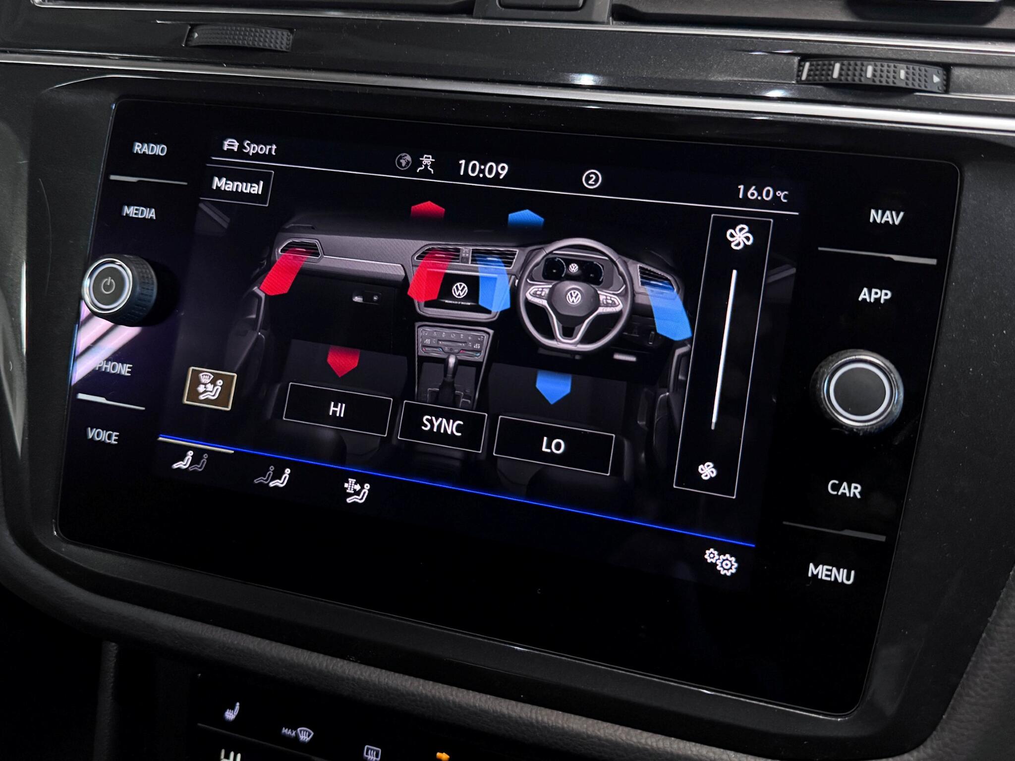 Volkswagen Tiguan view 56