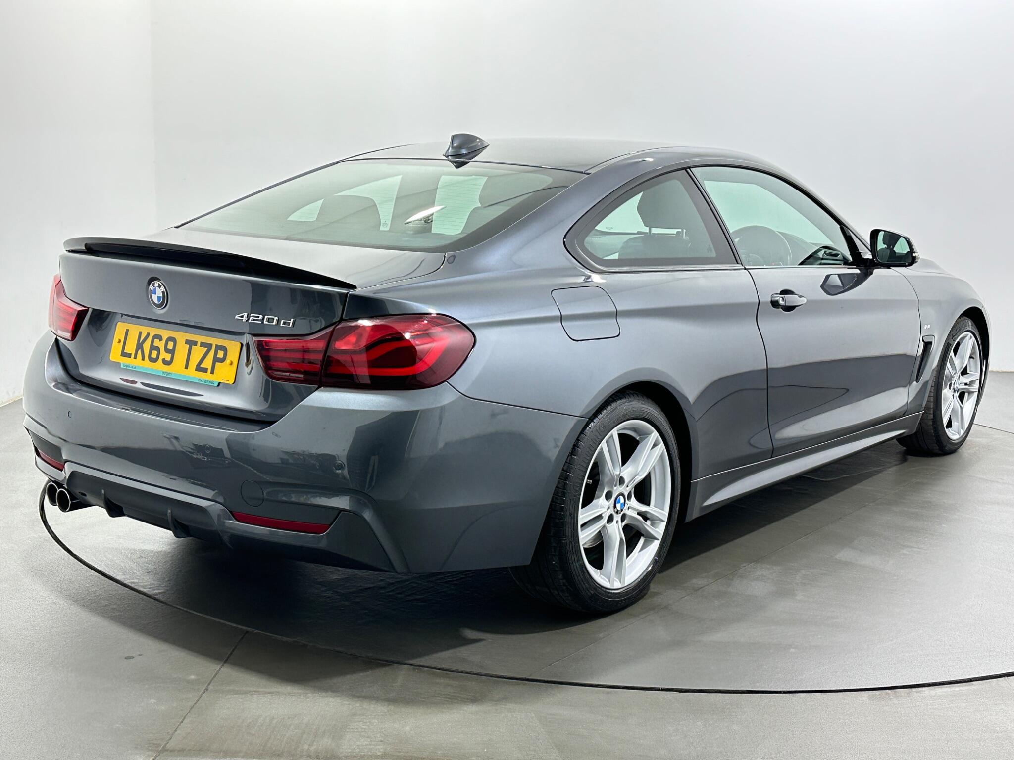 BMW 4 Series view 8