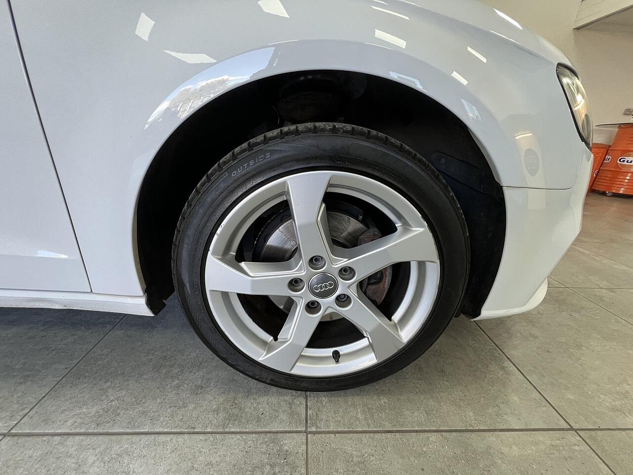 Audi A3 view 24