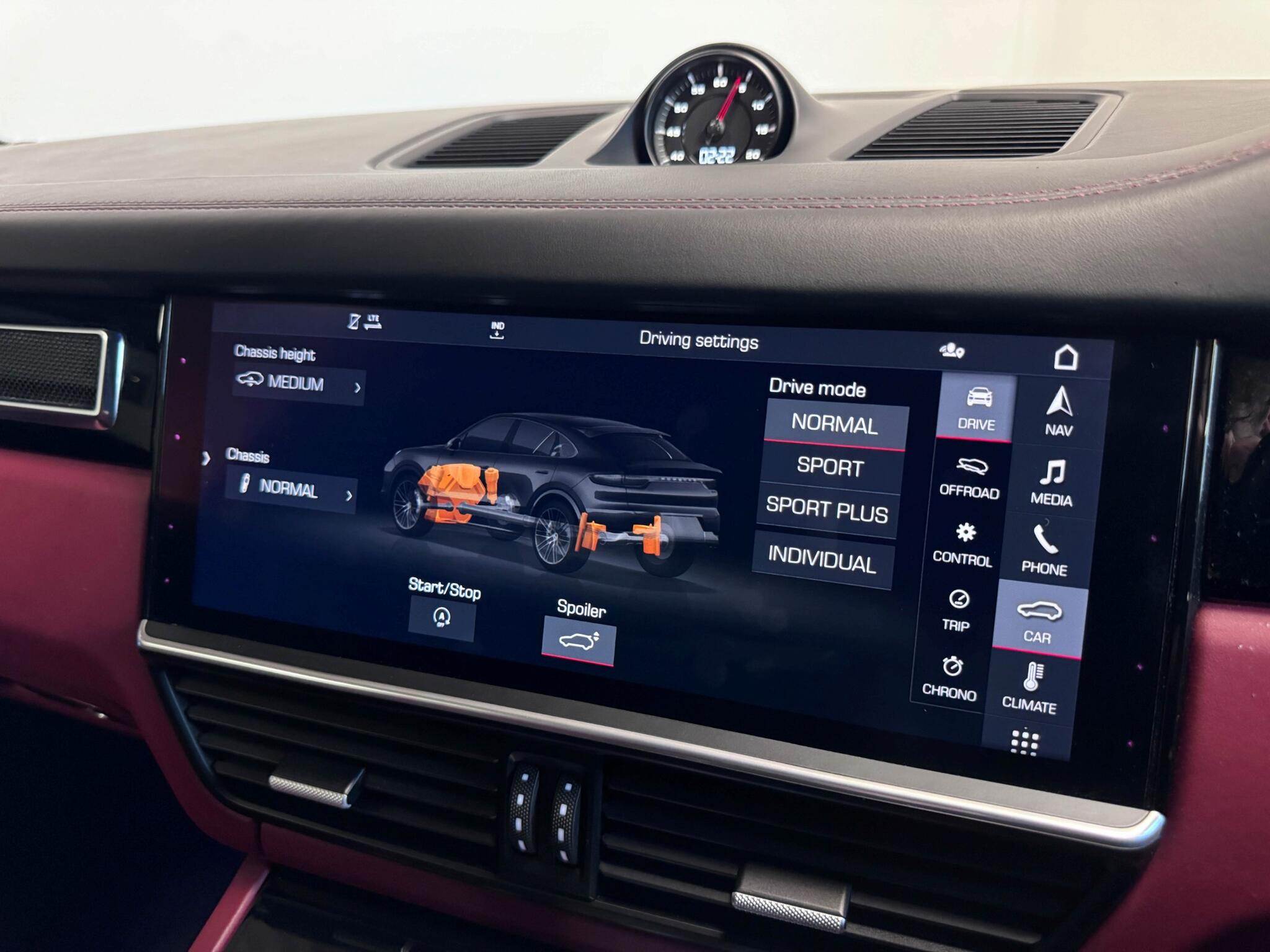 Porsche Cayenne view 53
