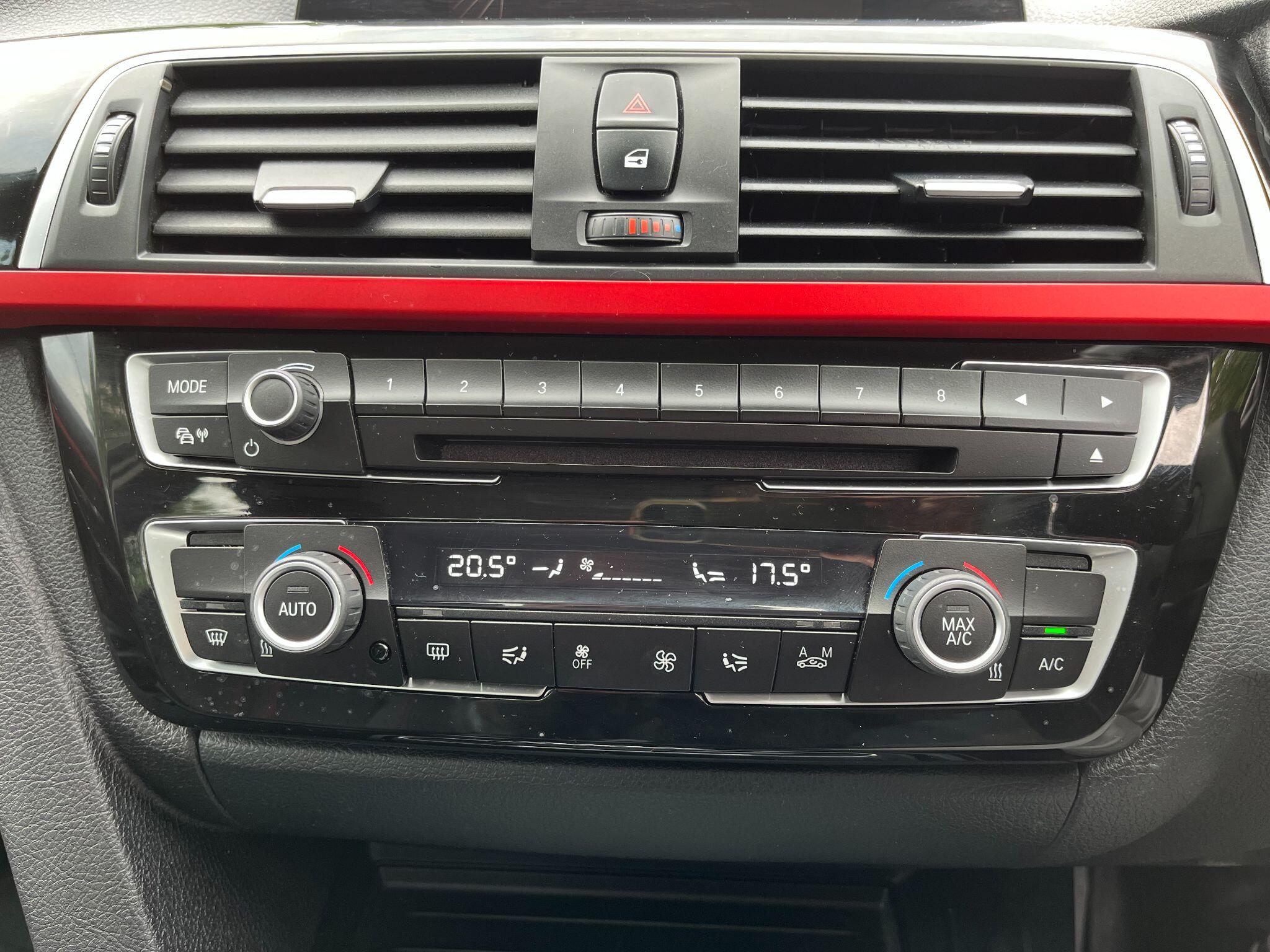 BMW 3 Series view 26