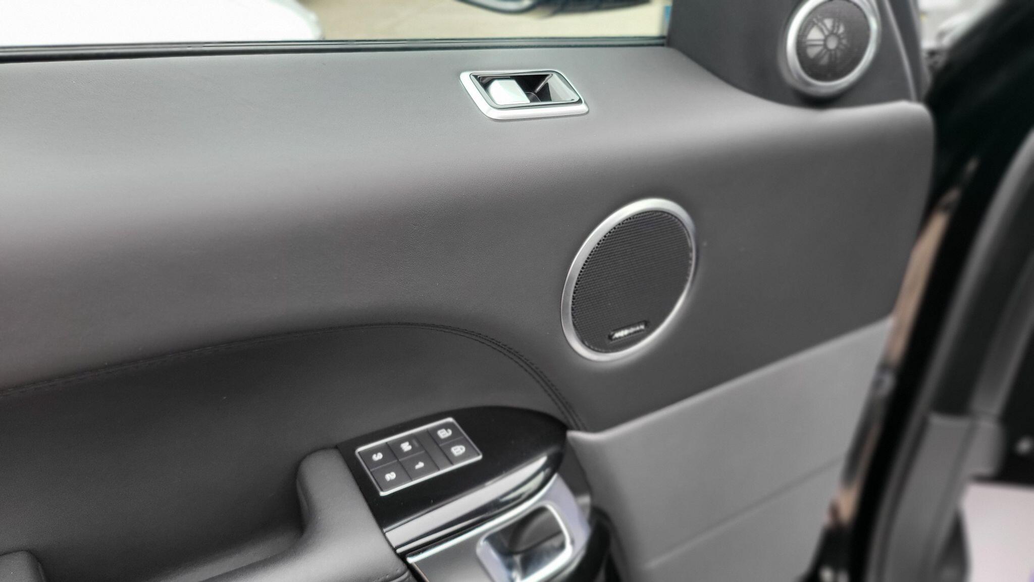 Land Rover Range Rover Sport view 39