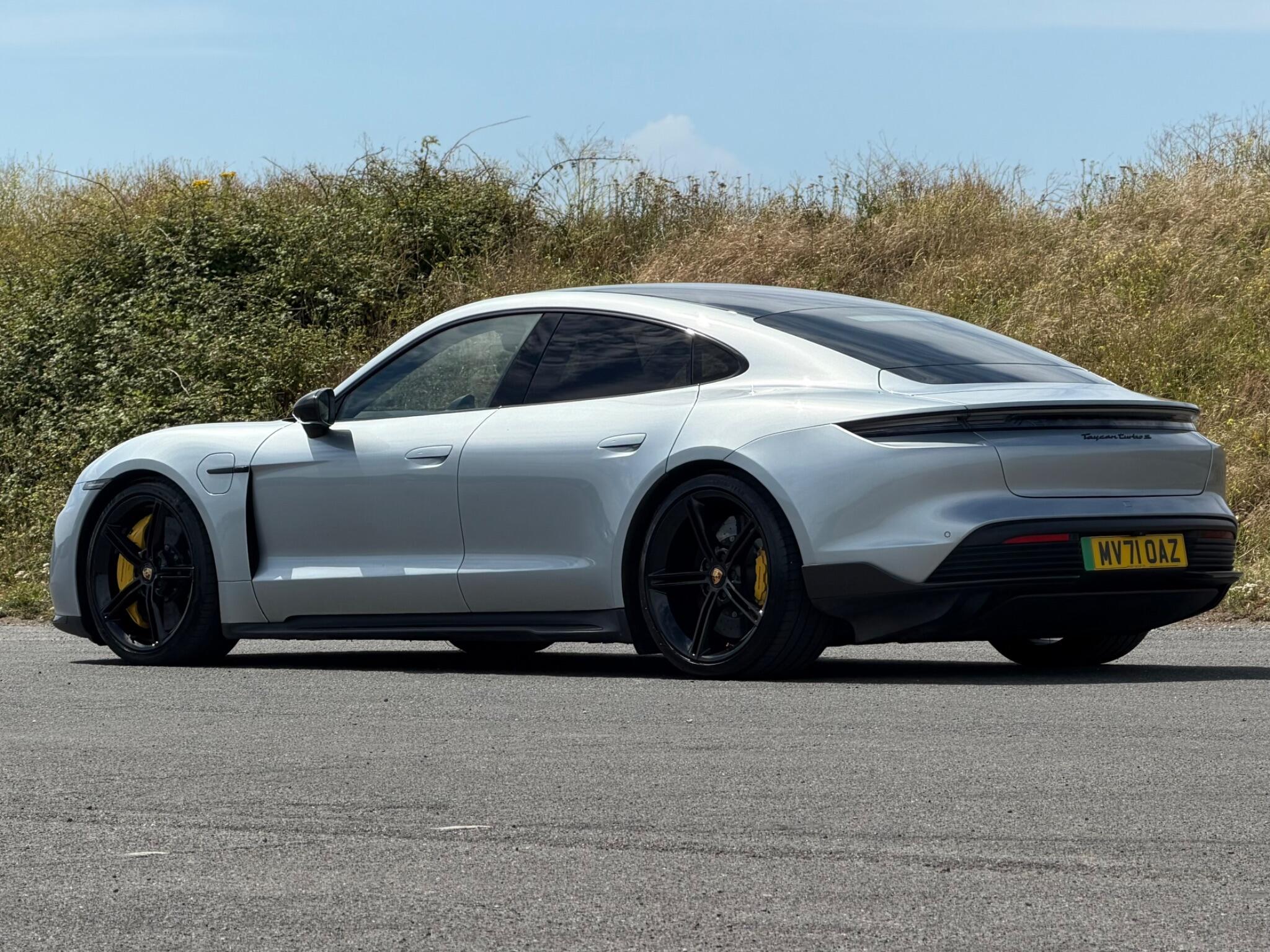 Porsche Taycan view 42