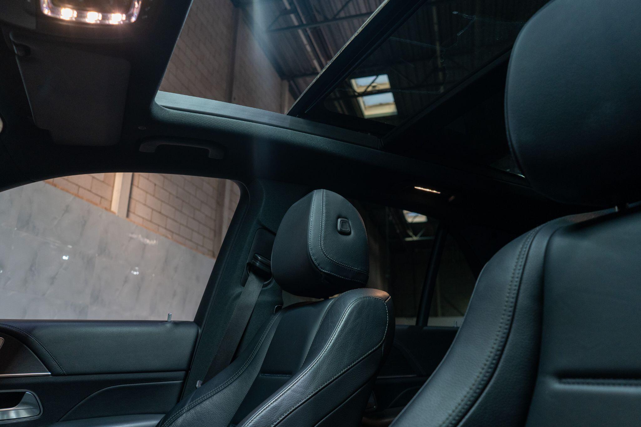 Mercedes-Benz GLE view 39