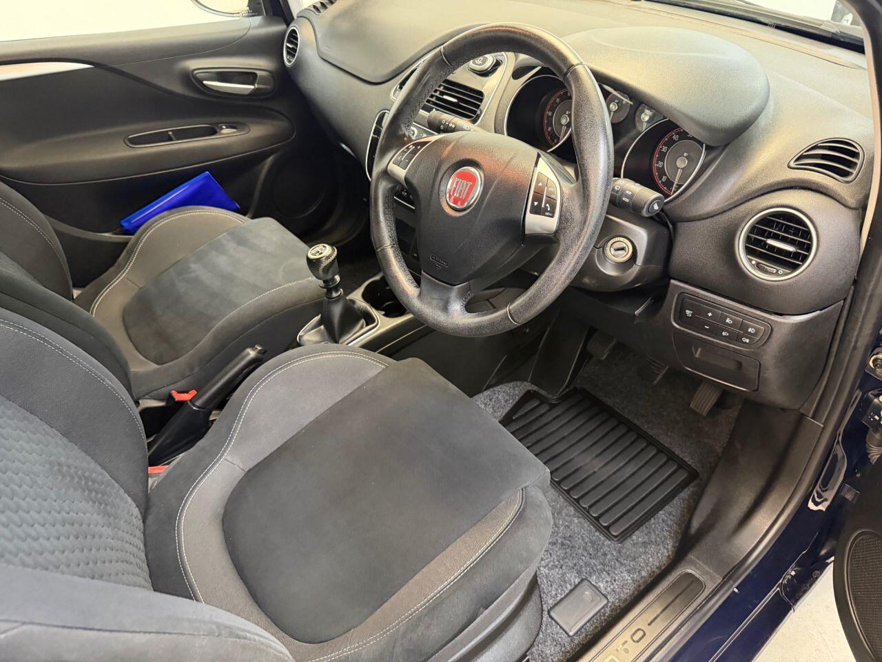 Fiat Punto view 16