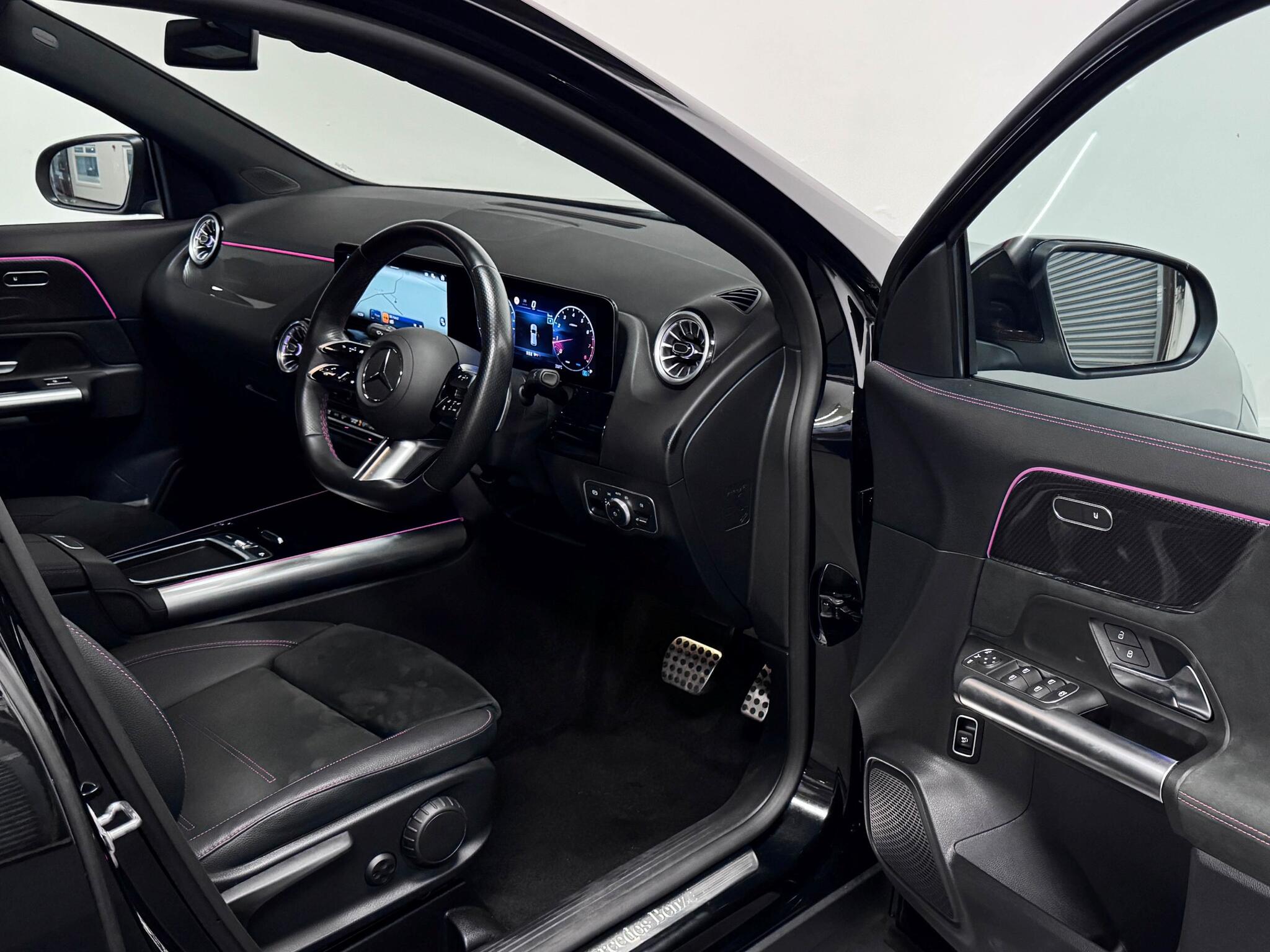 Mercedes-Benz Gla view 34