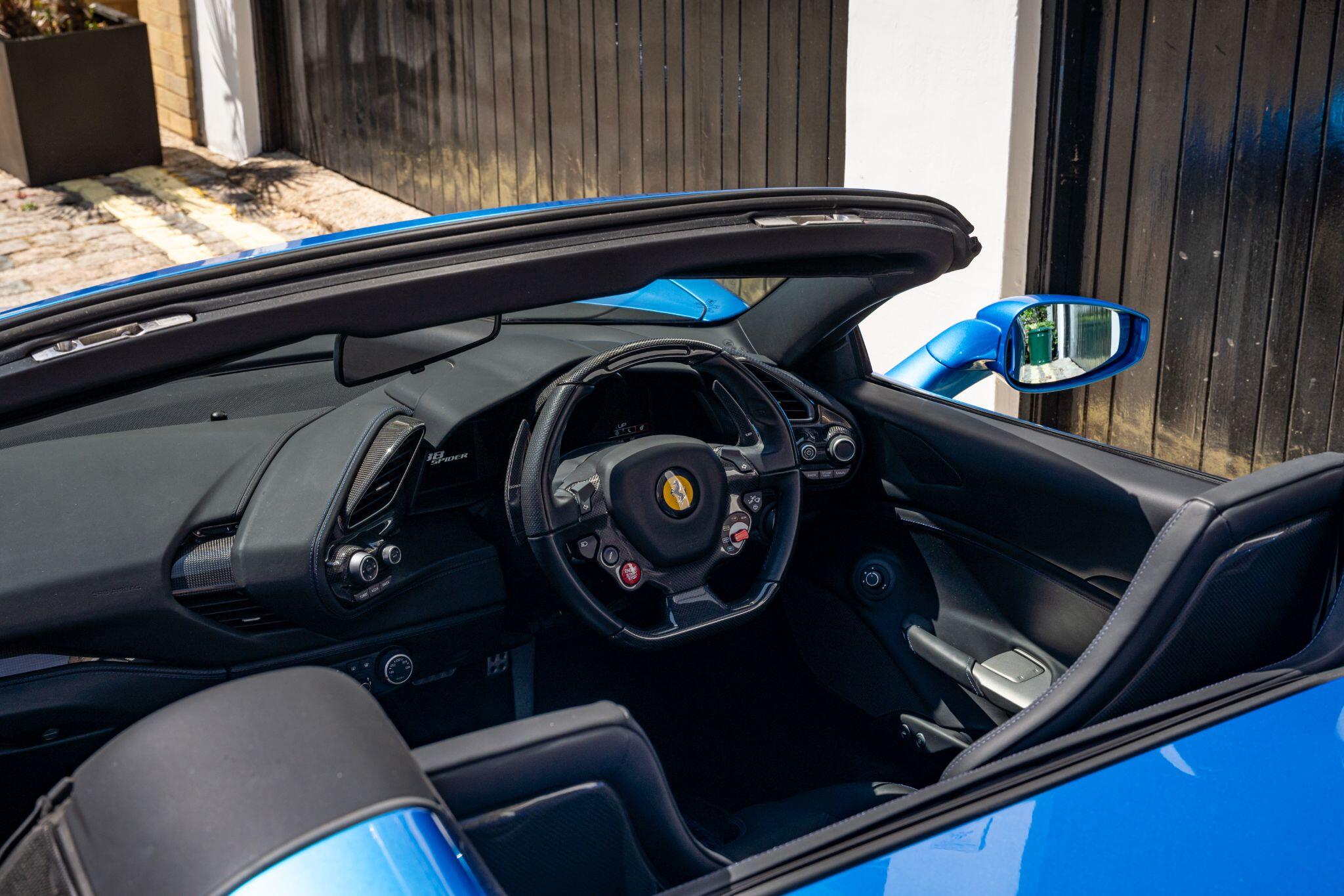 Ferrari 488 view 43