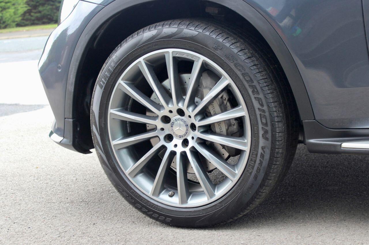 Mercedes-Benz GLC view 13