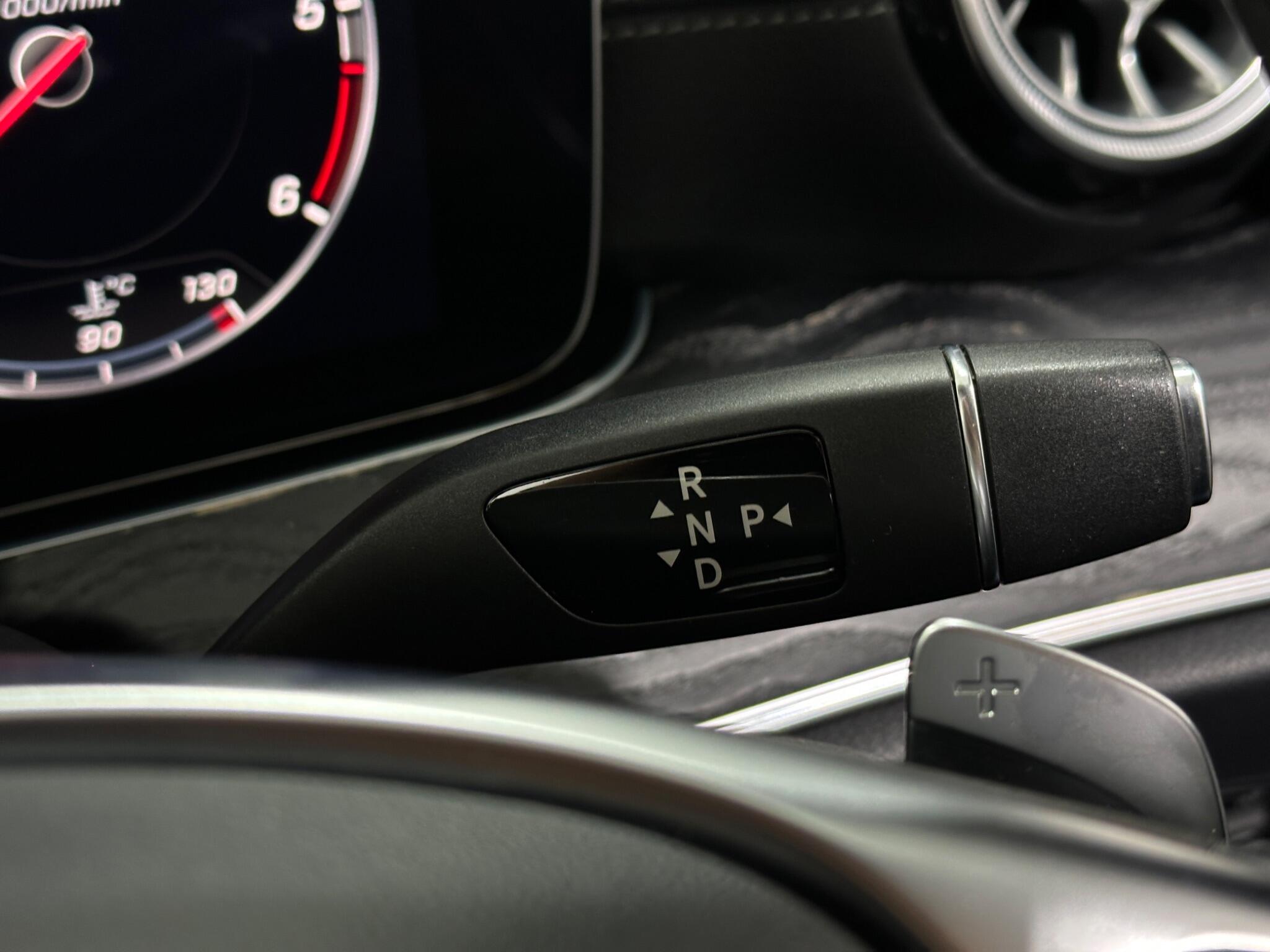 Mercedes-Benz E-Class view 16