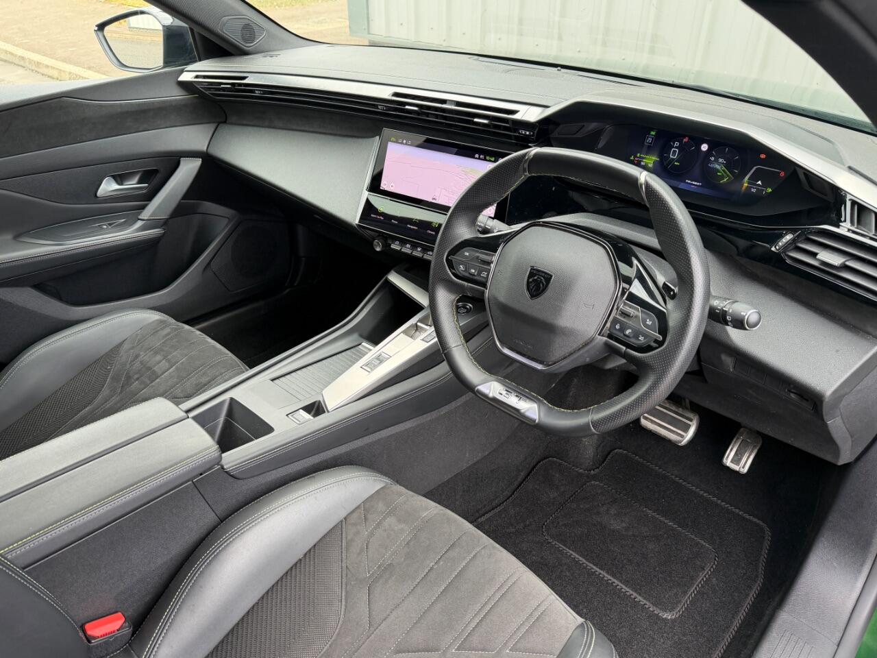 Peugeot 308 view 13