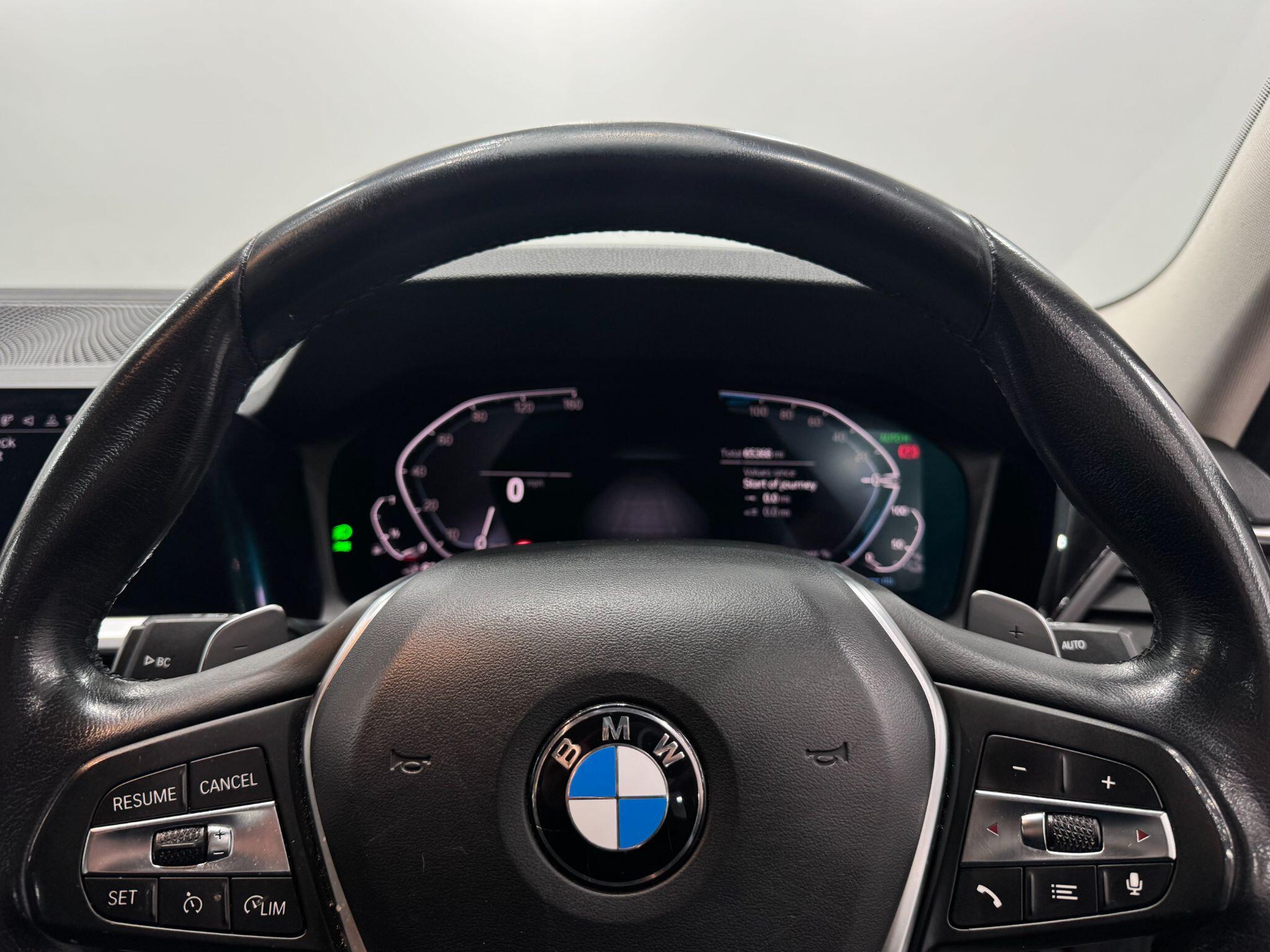 BMW 3 Series view 33