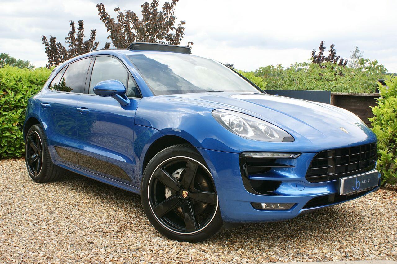 Porsche Macan view 8