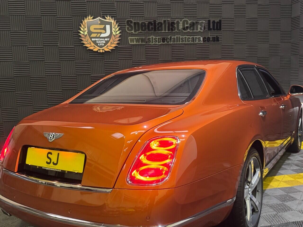 Bentley Mulsanne view 29