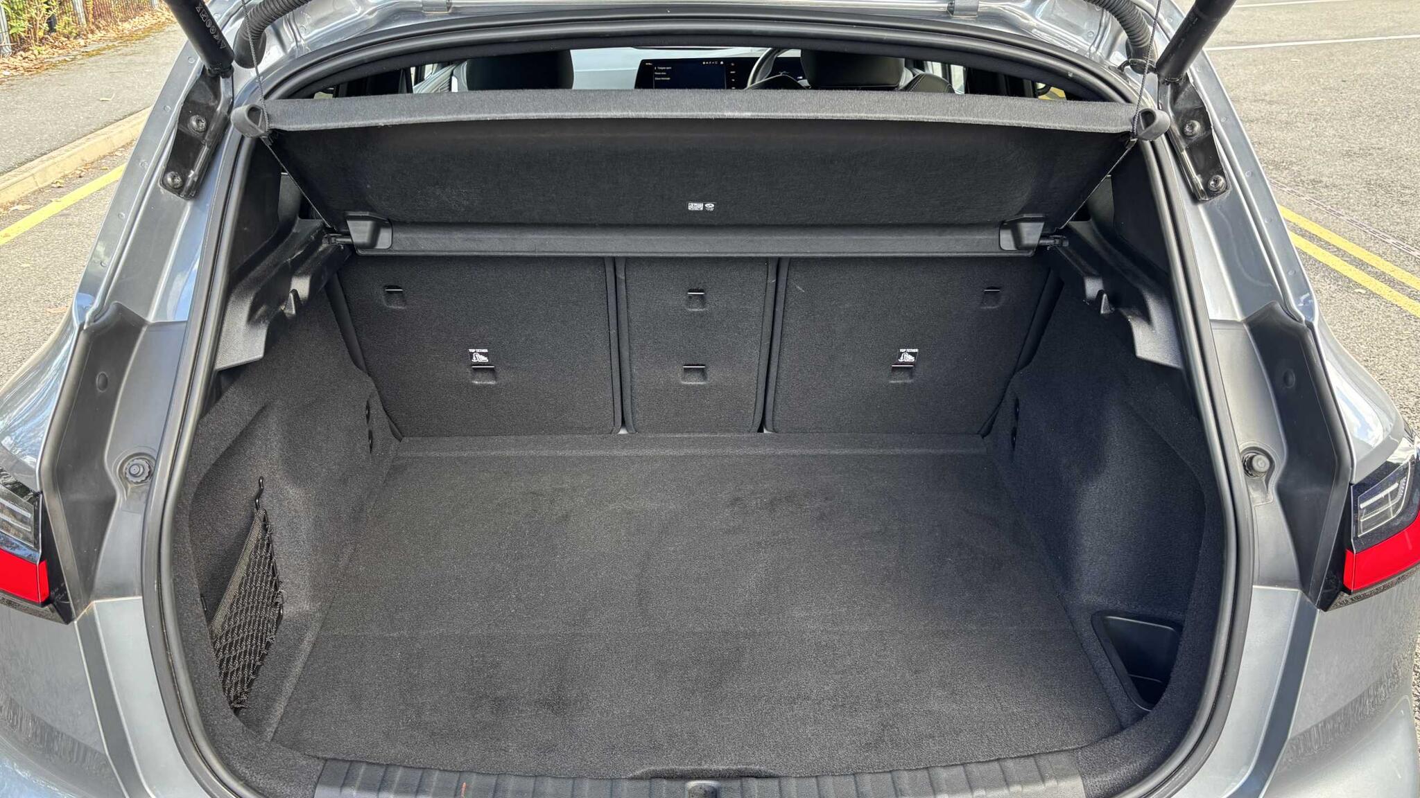 BMW 2 Series view 18