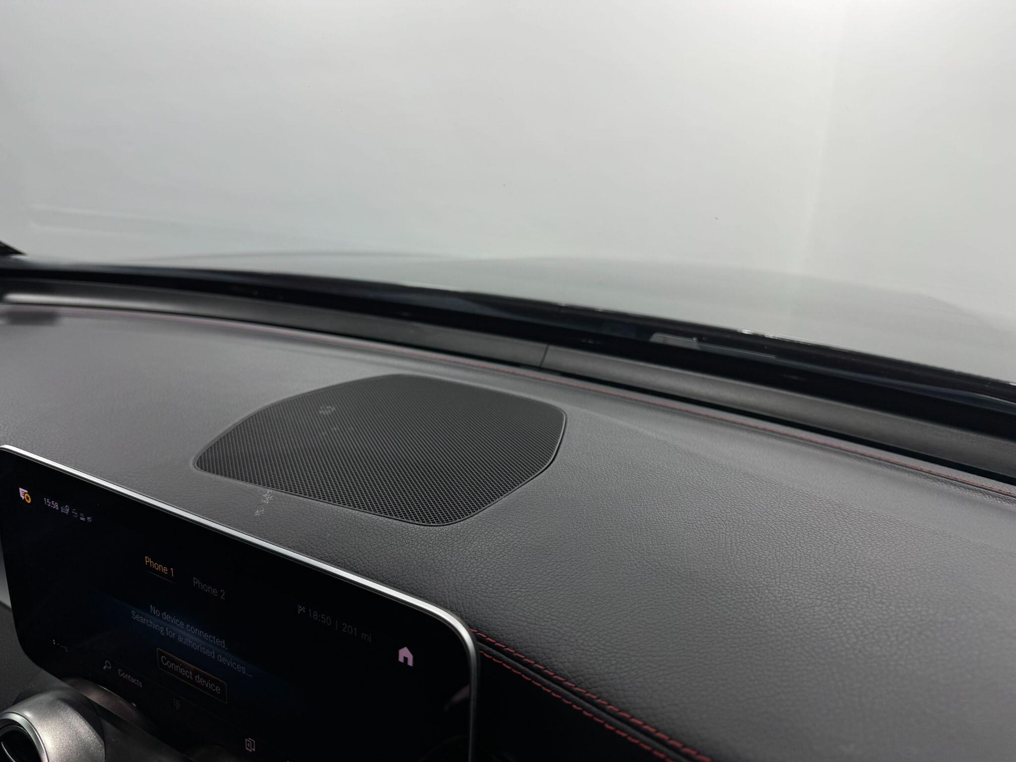 Mercedes-Benz GLC view 40