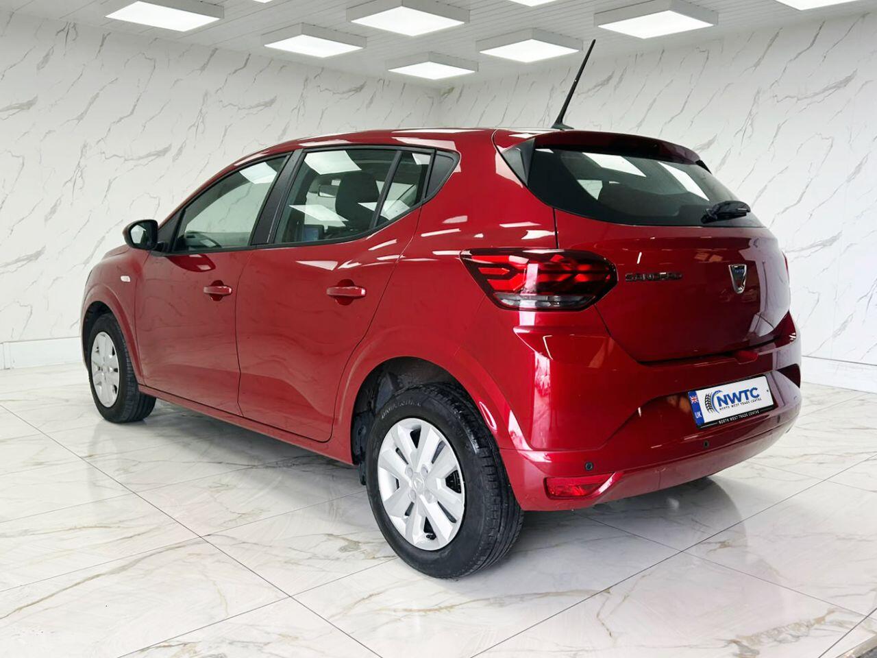 Dacia Sandero view 8