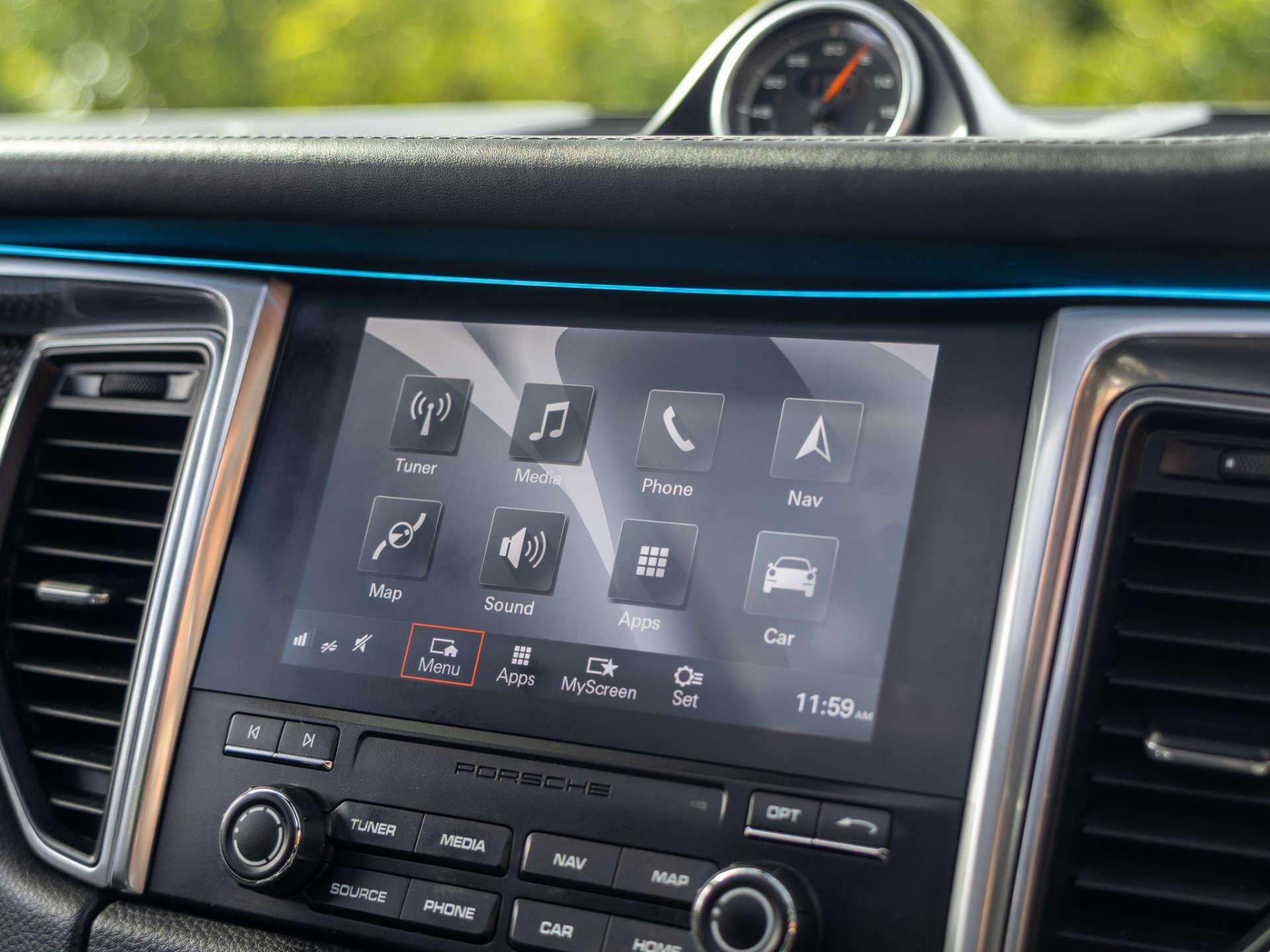 Porsche Macan view 54