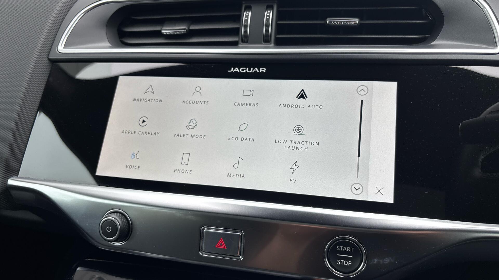 Jaguar I-Pace view 36