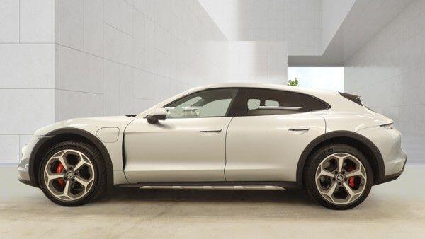 Porsche Taycan view 4