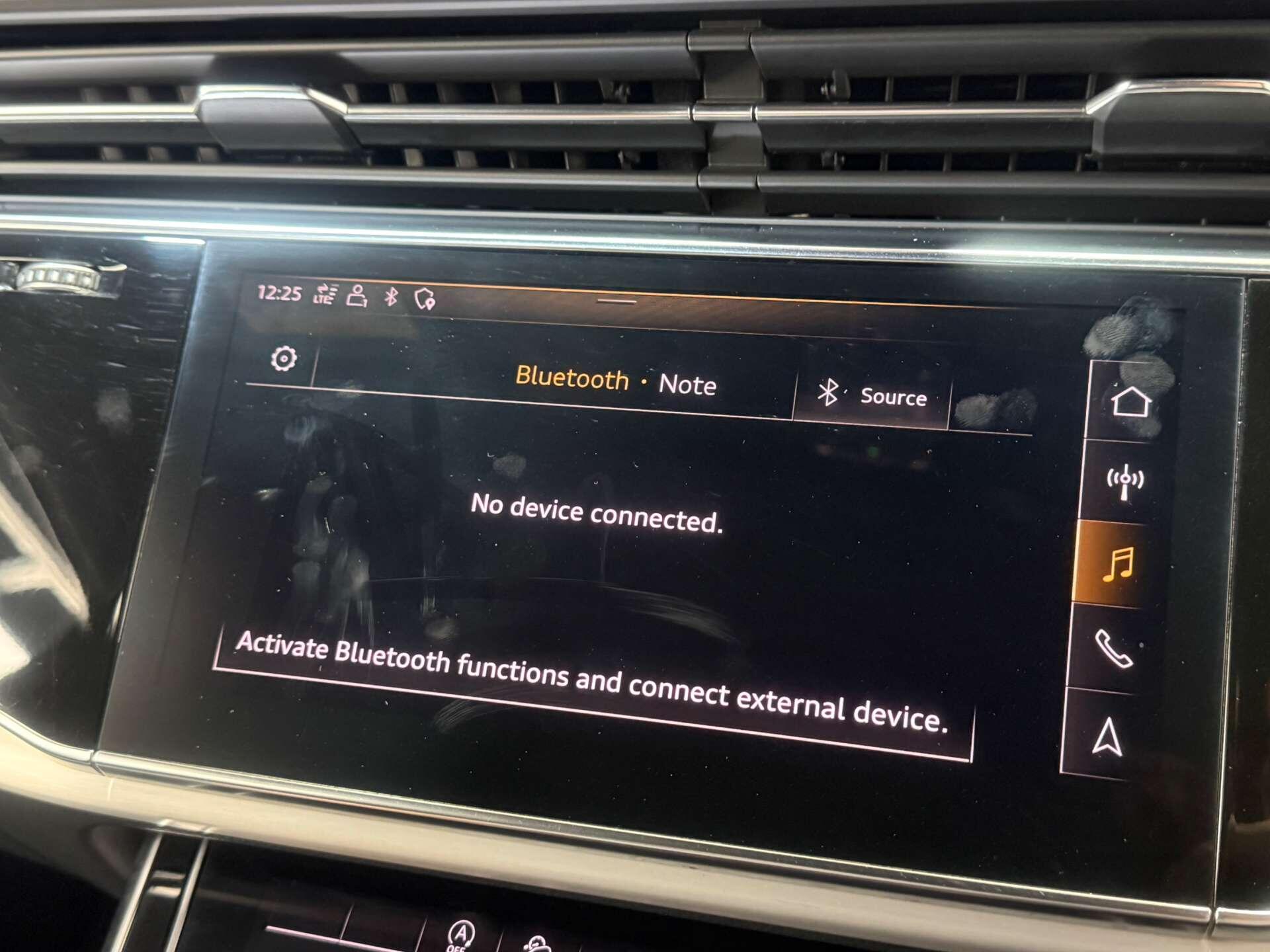 Audi SQ7 view 54