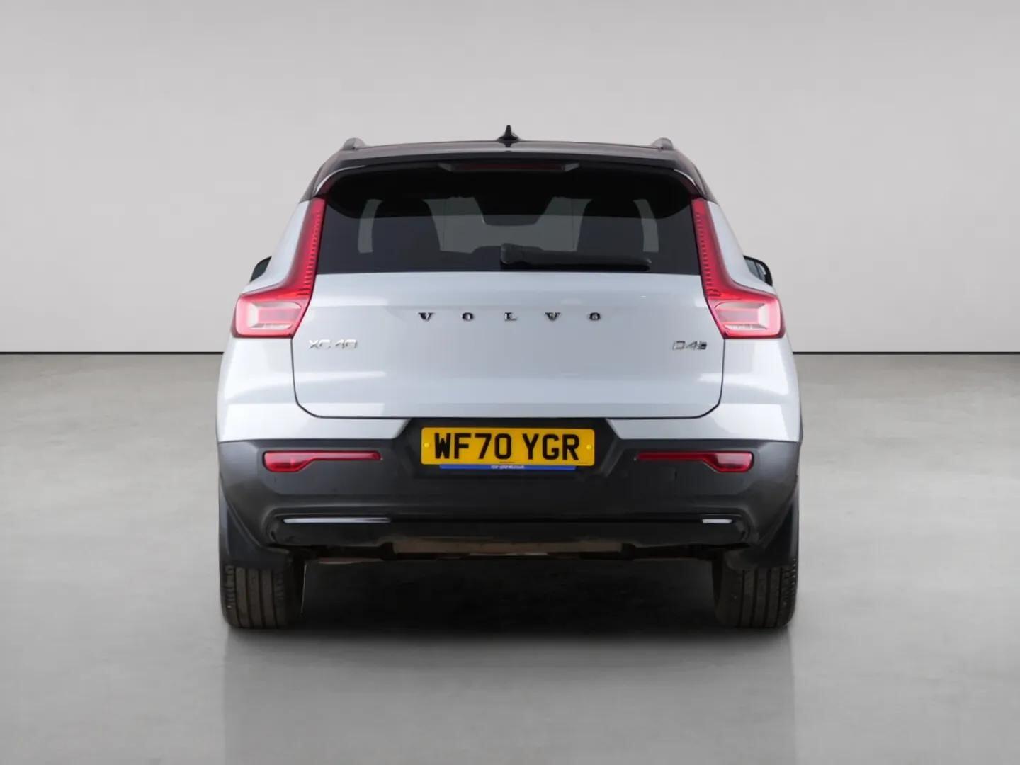 Volvo XC40 view 7