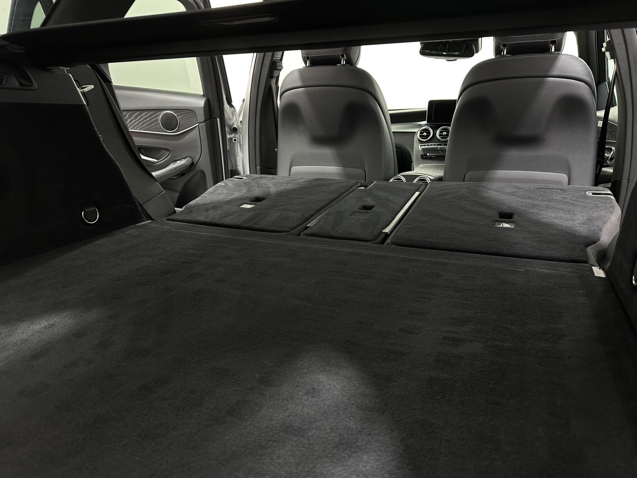 Mercedes-Benz GLC view 46