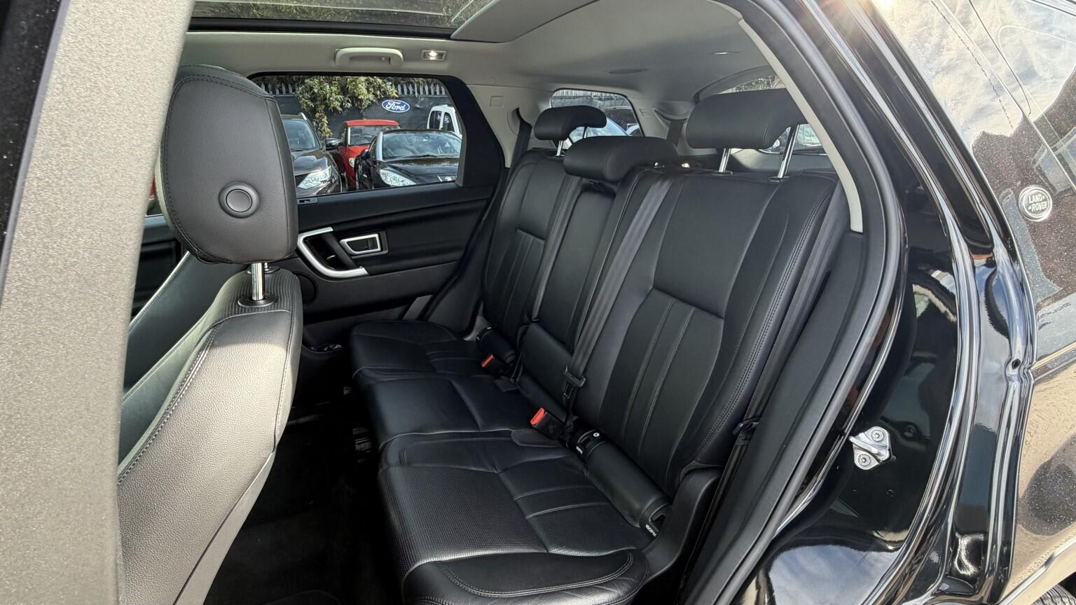Land Rover Discovery Sport view 21
