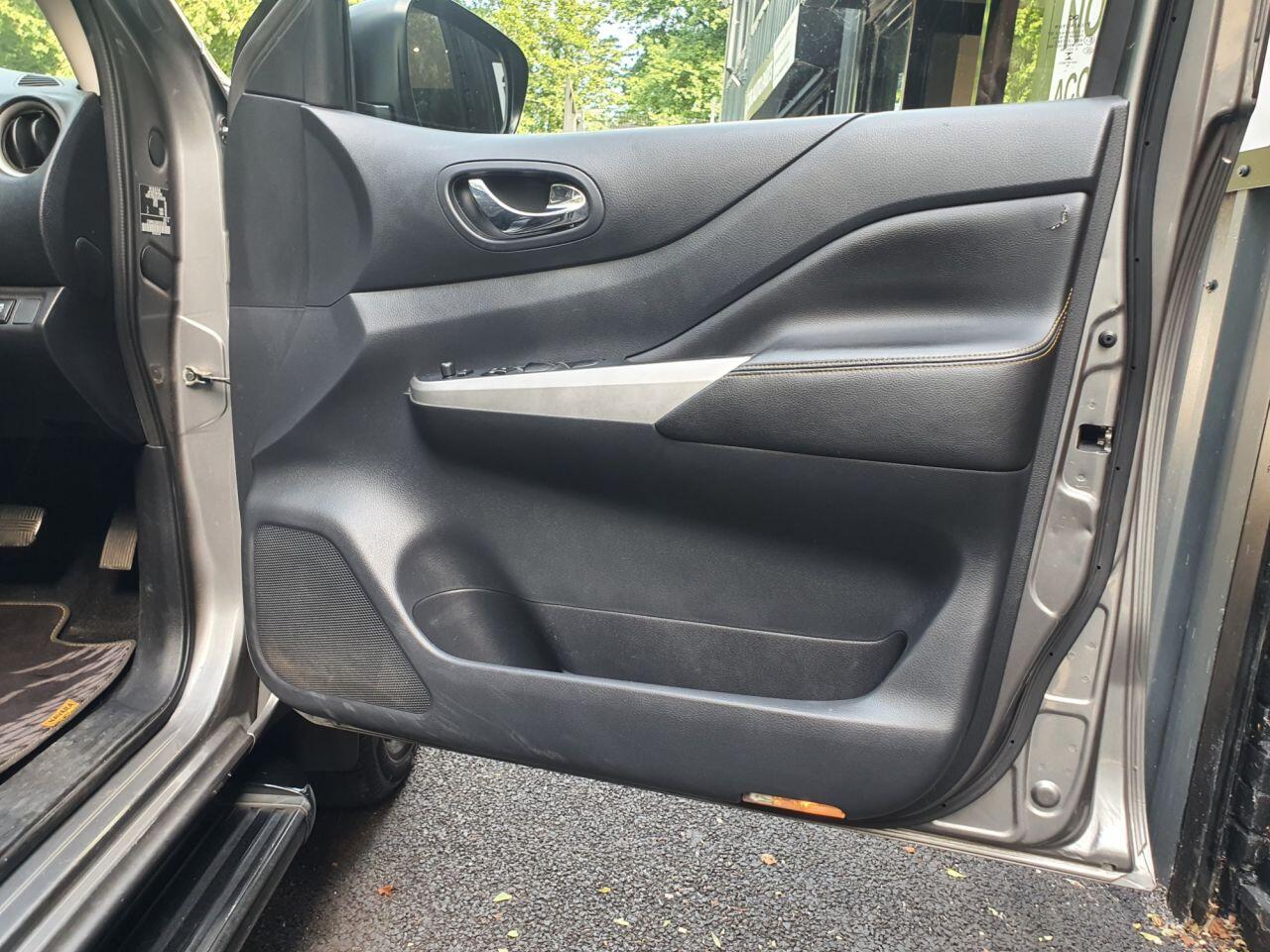 Nissan Navara view 14