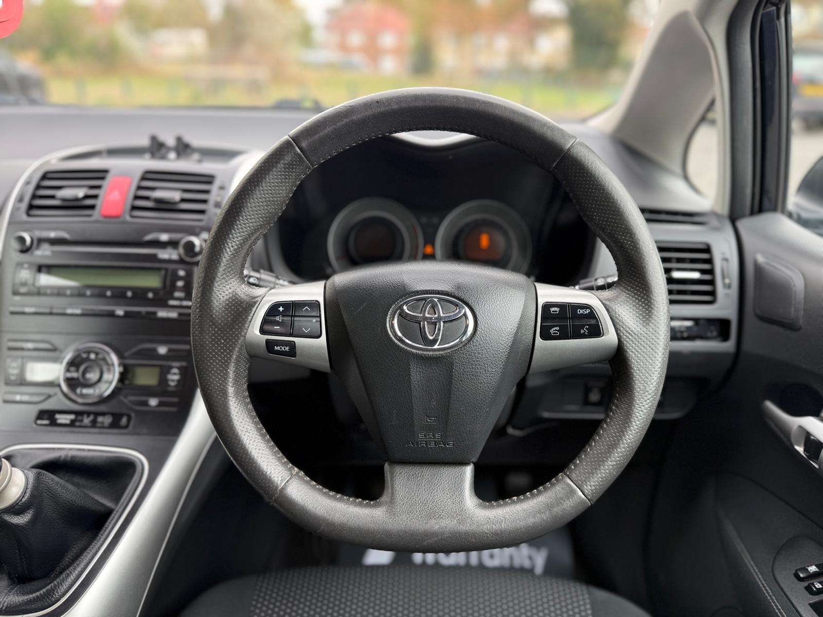 Toyota Auris view 44