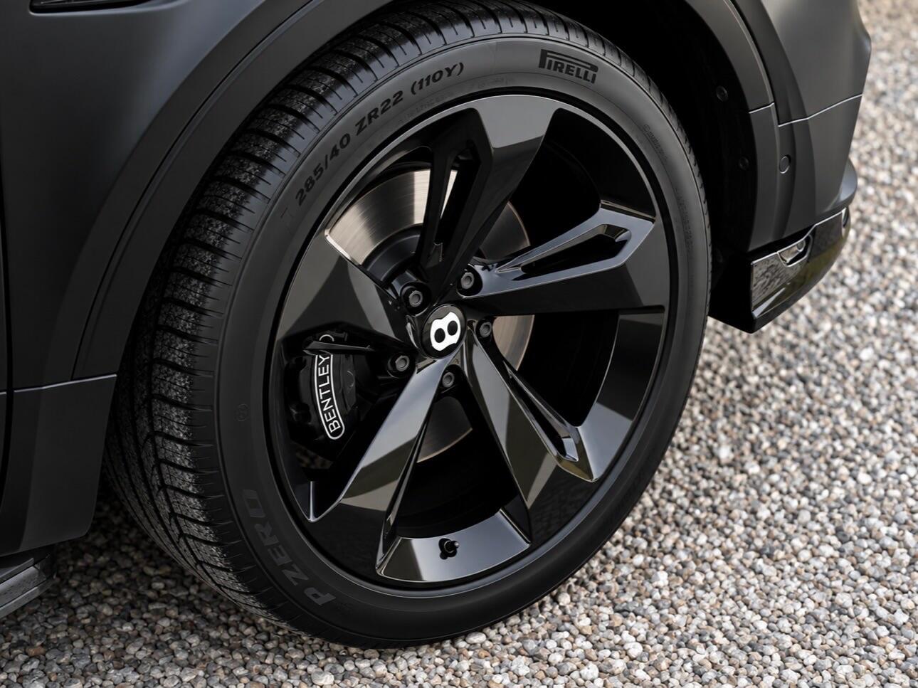 Bentley Bentayga view 96