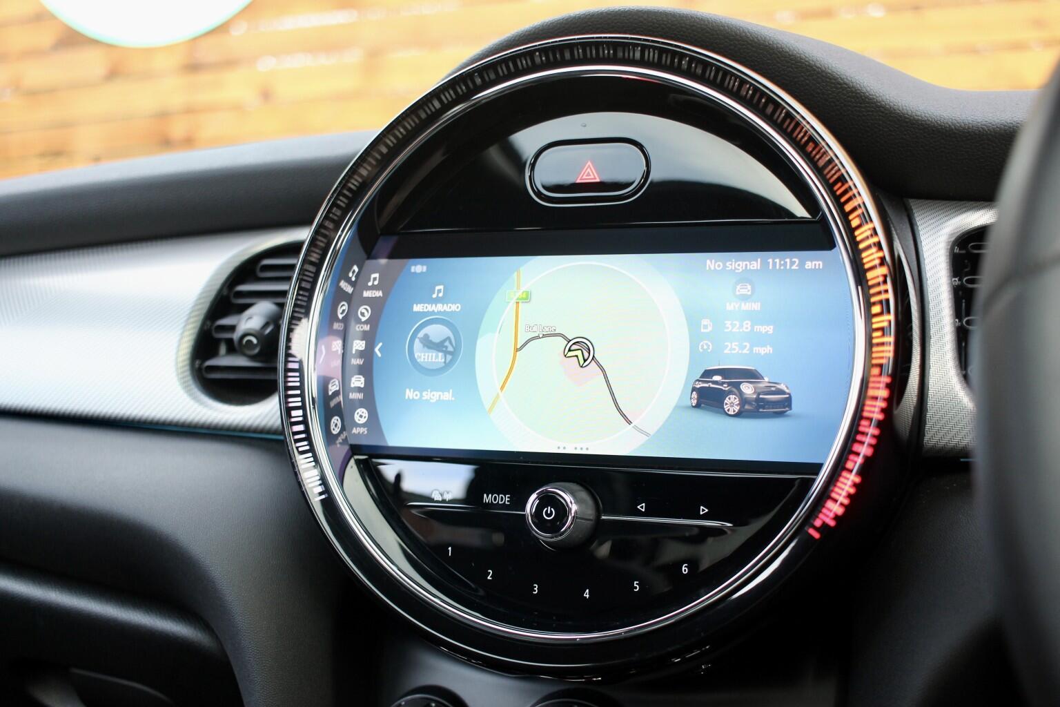 Mini Hatch view 23