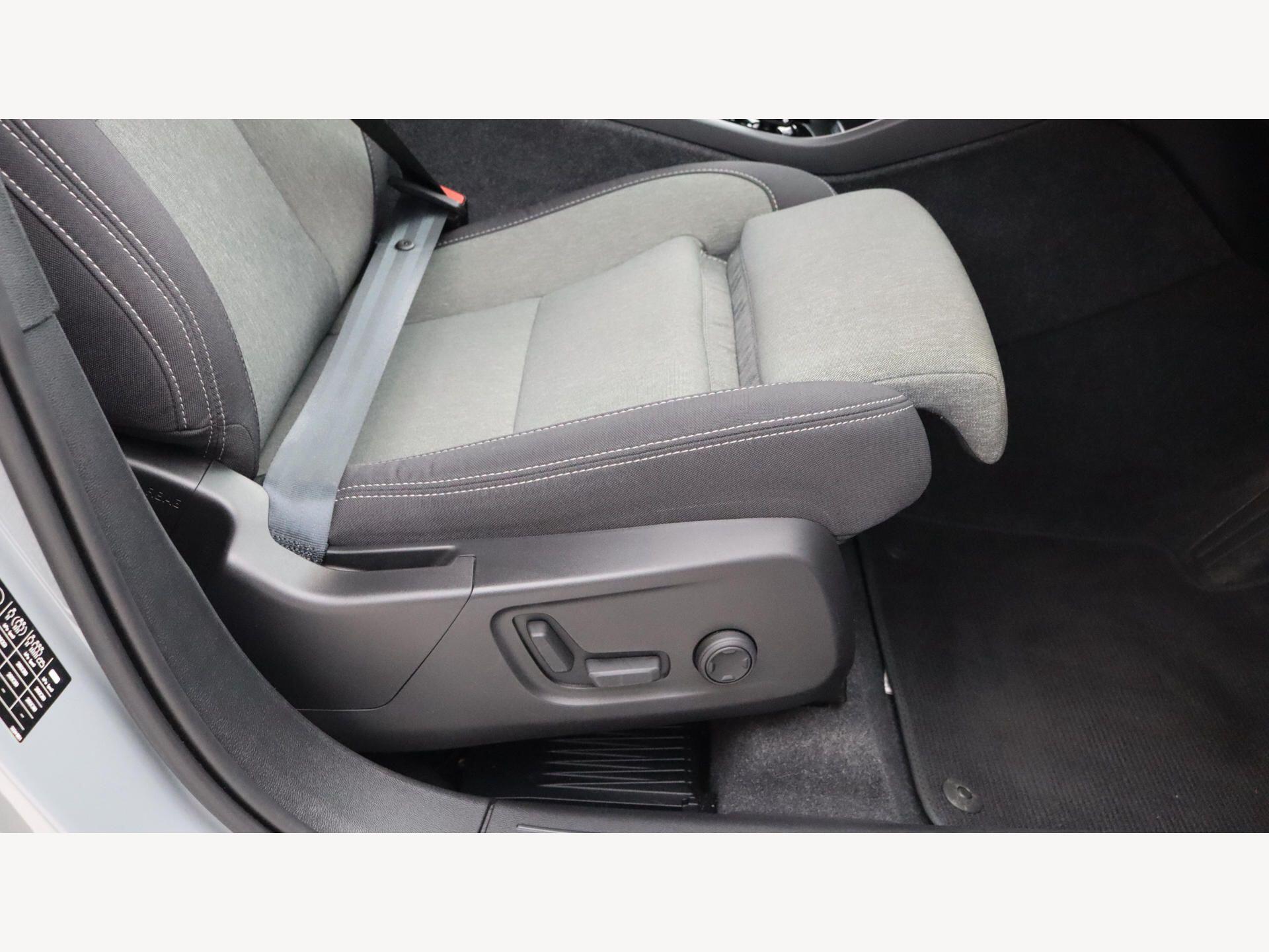 Volvo XC40 view 28