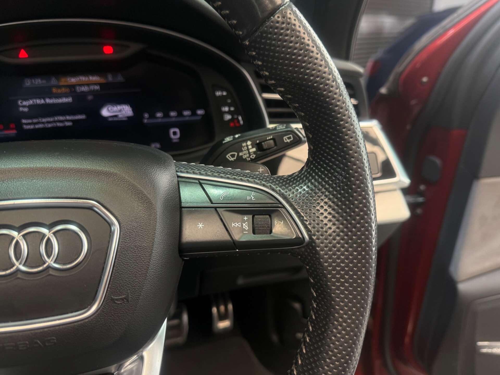 Audi SQ7 view 36