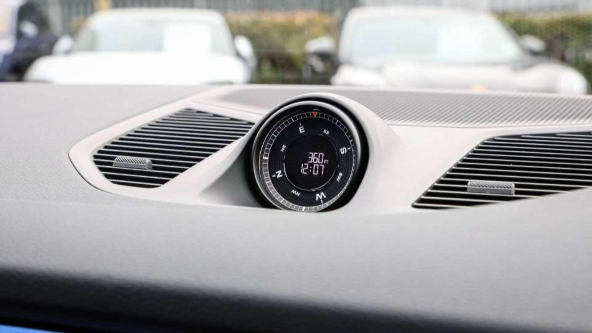 Porsche Cayenne view 20