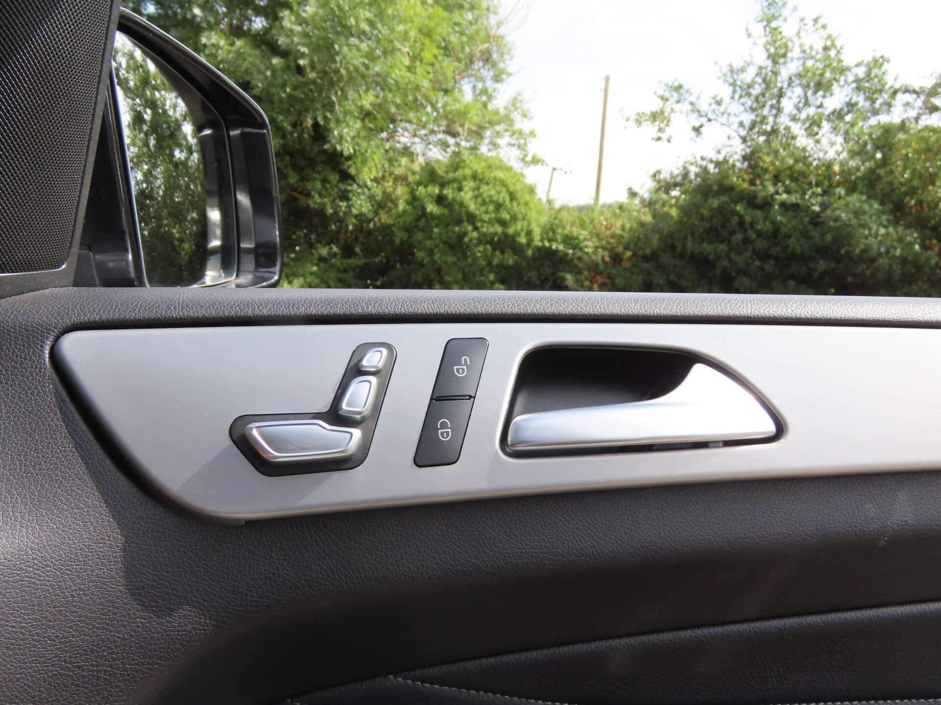 Mercedes-Benz Gle view 12