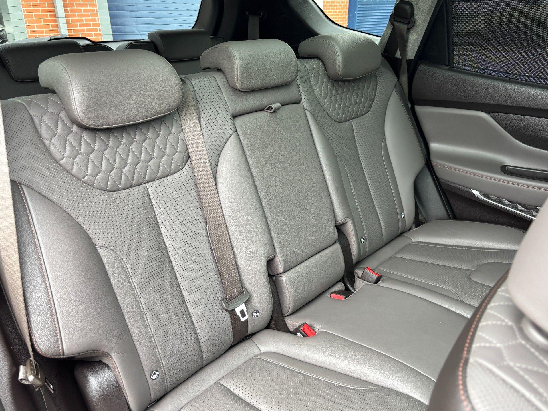 Hyundai Santa Fe view 33
