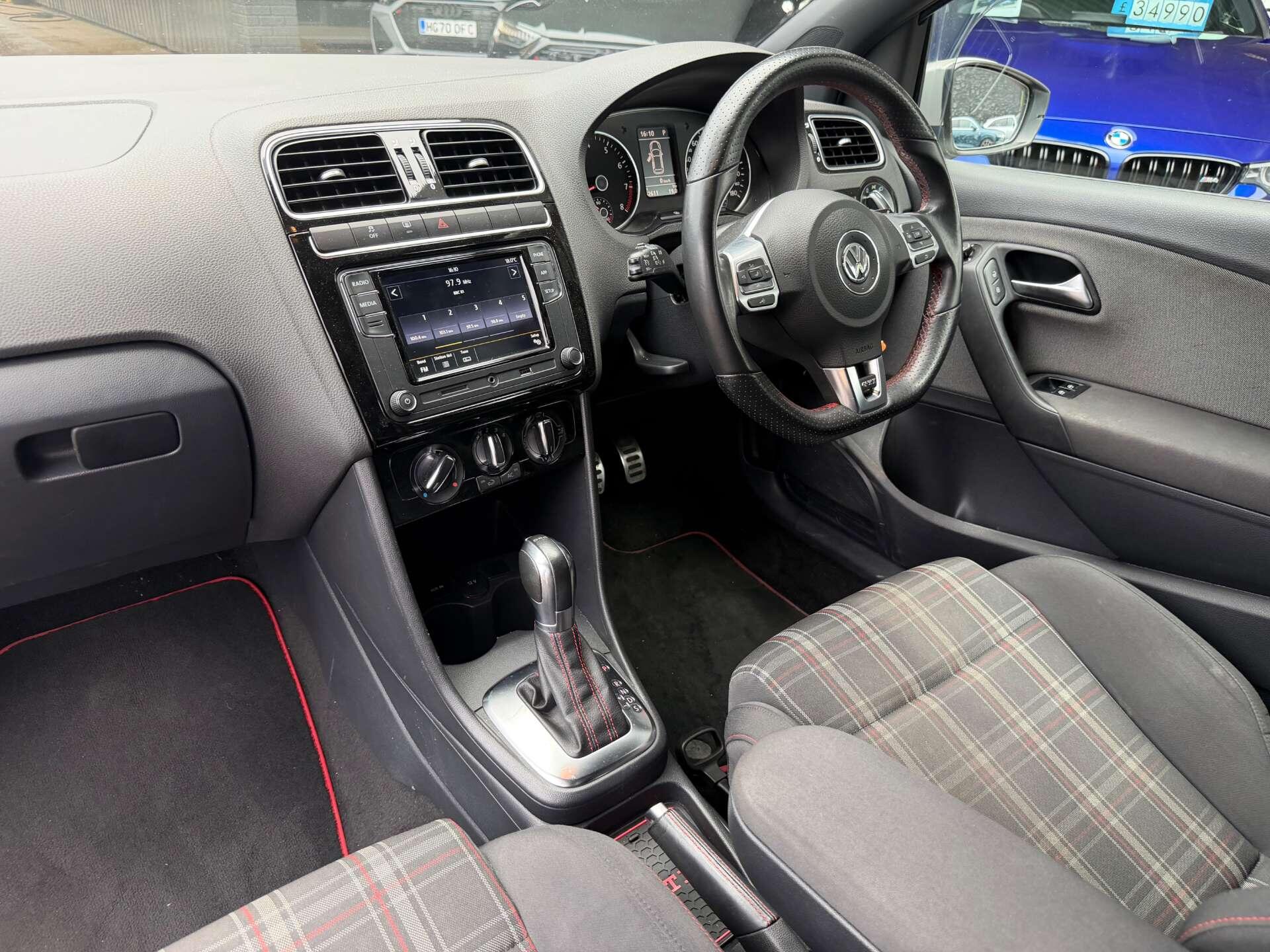 Volkswagen Polo view 17