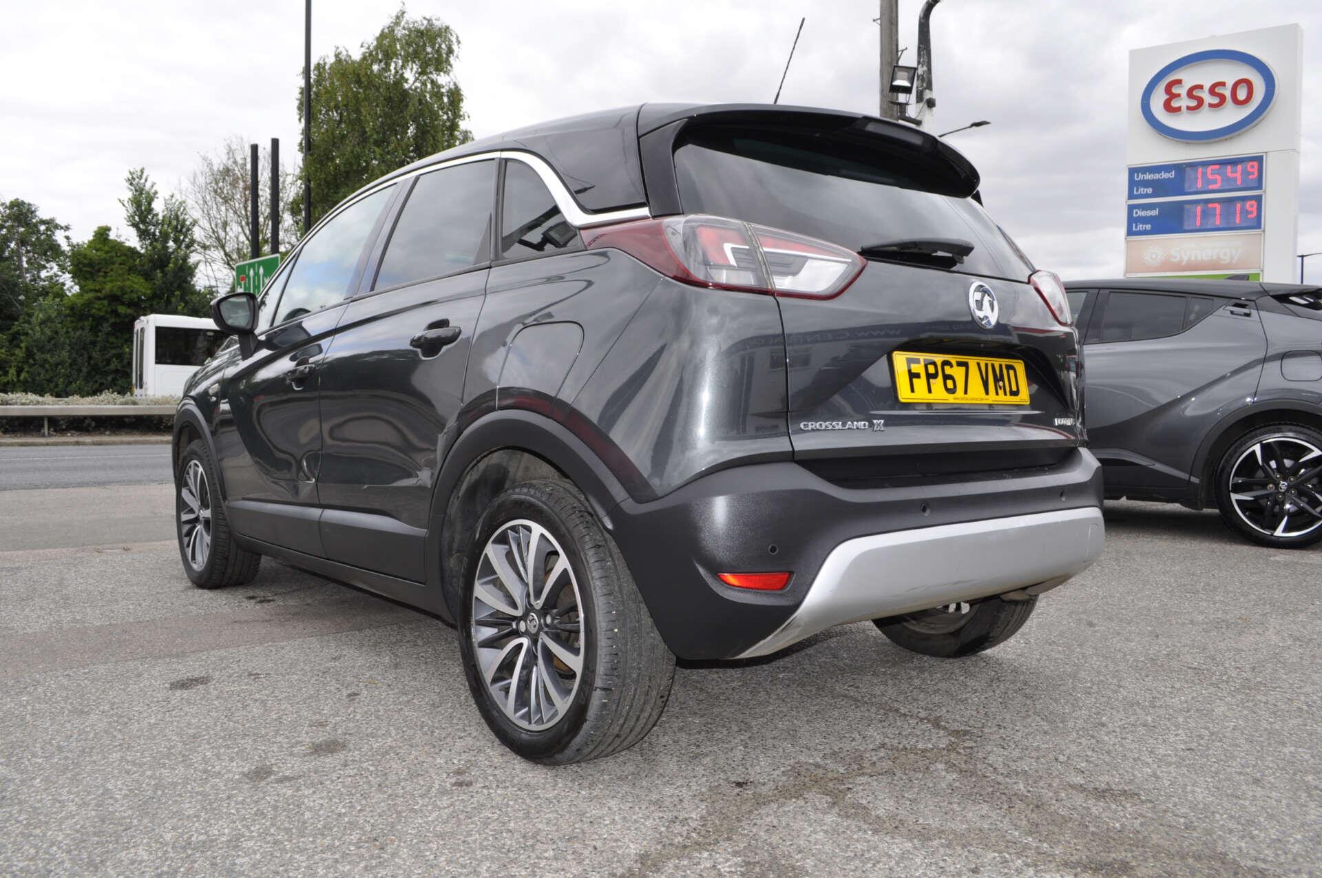 Vauxhall Crossland X view 33