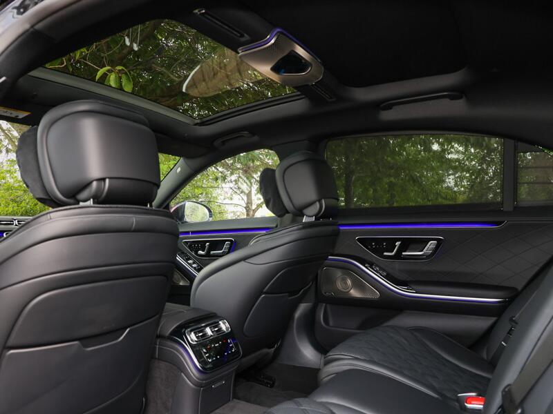 Mercedes-Benz S-Class view 19