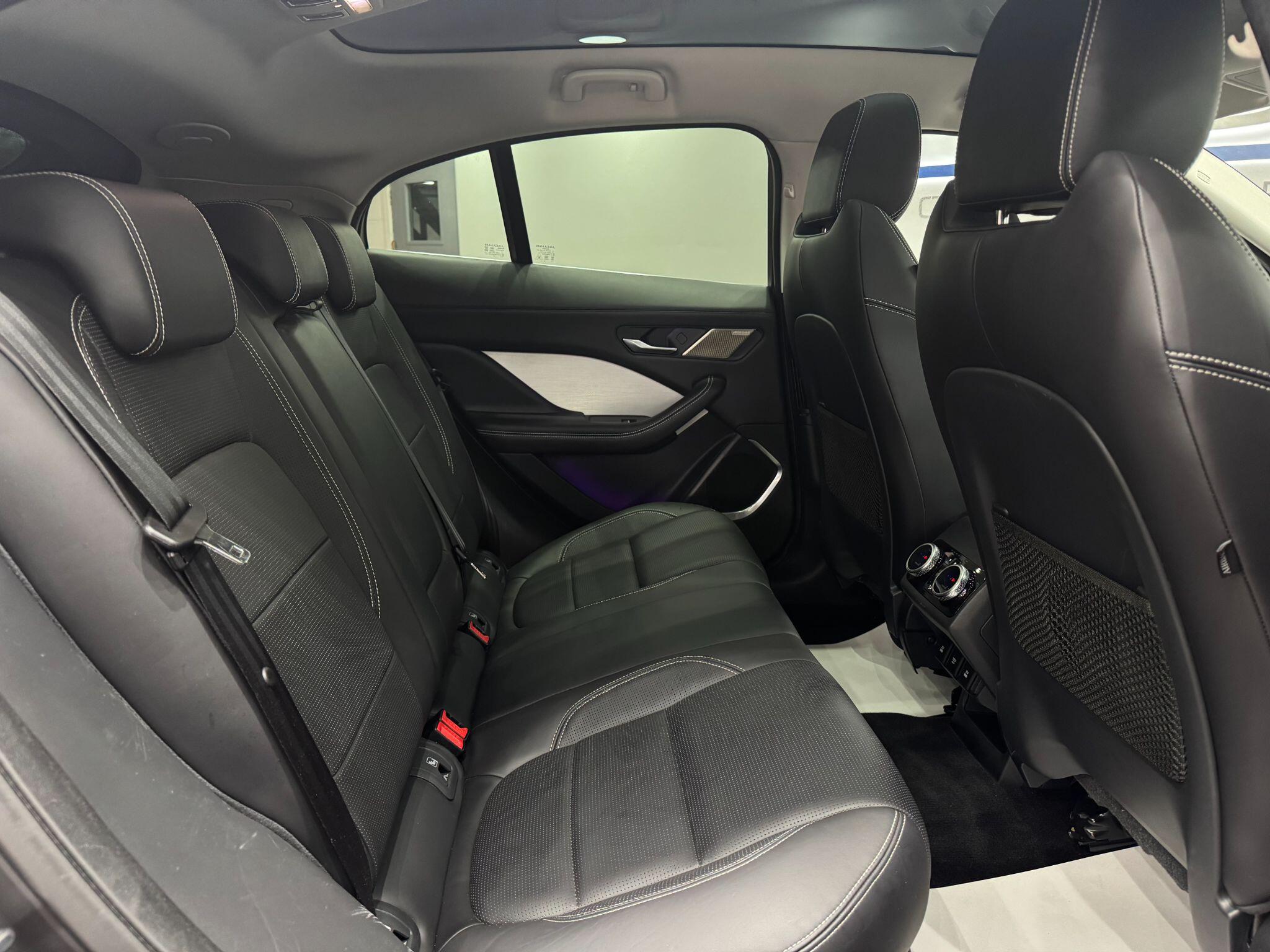 Jaguar I-Pace view 34