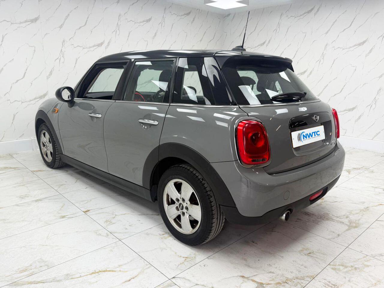 Mini Hatch view 8