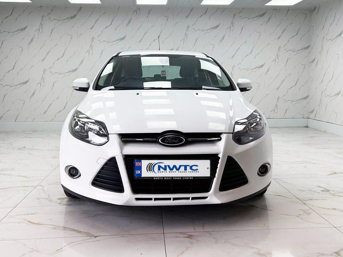 Ford Focus view 5