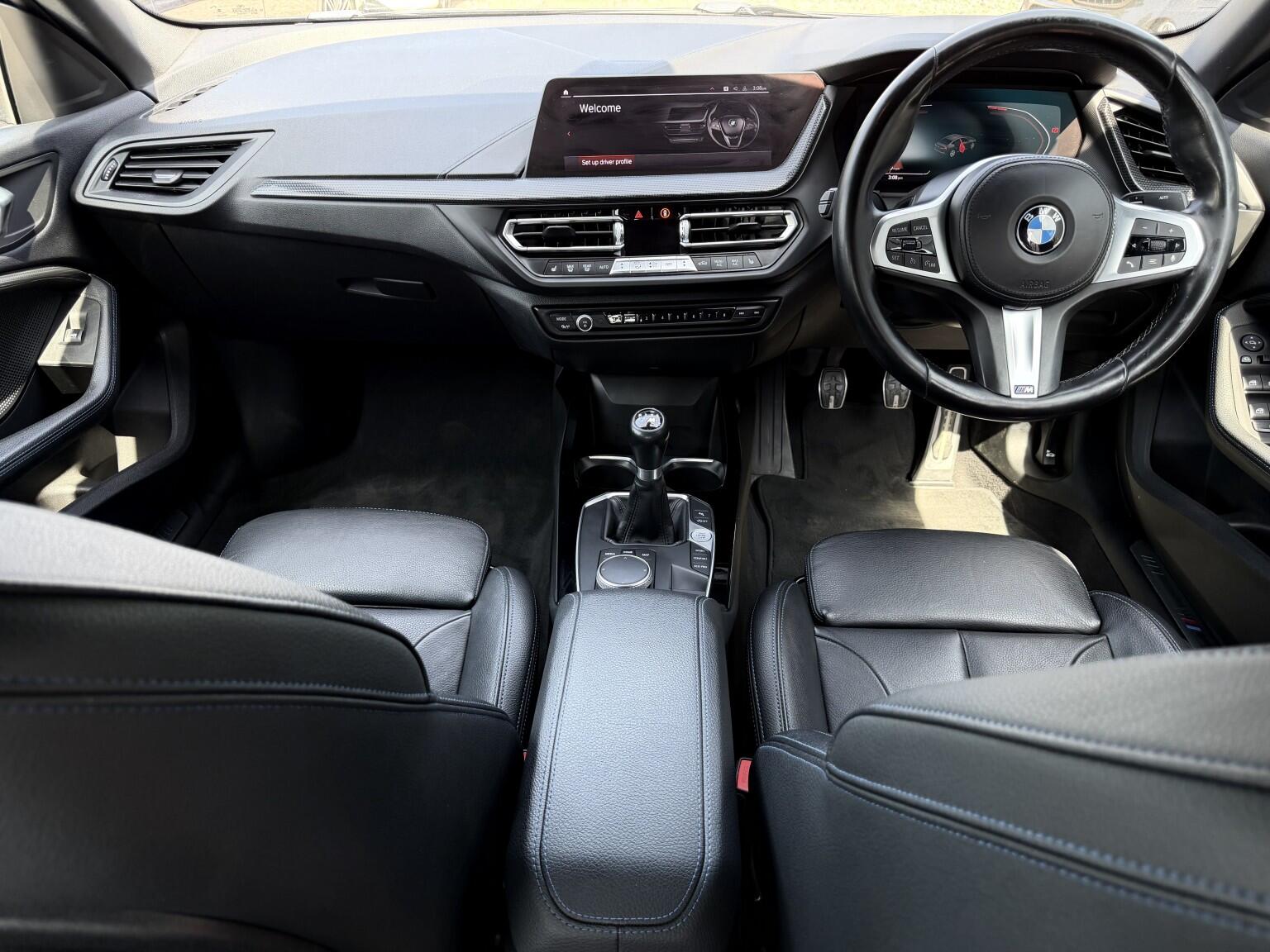 BMW 2 Series view 15