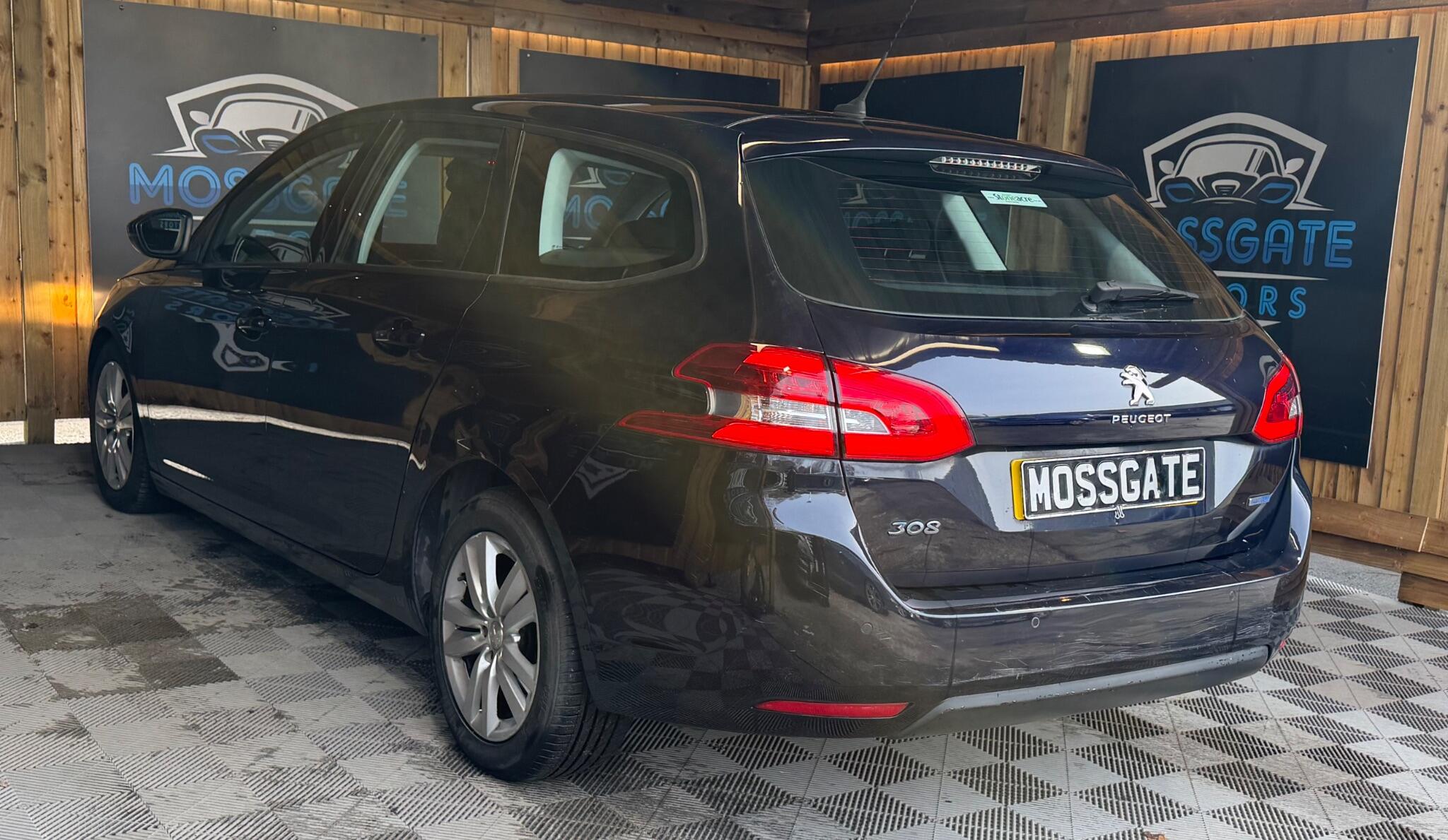 Peugeot 308 SW view 6
