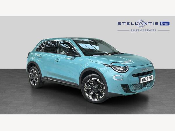 Blue 2025 Fiat 600 Hatchback Front-wheel drive Automatic