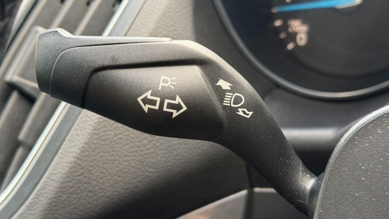 Ford C-Max view 19