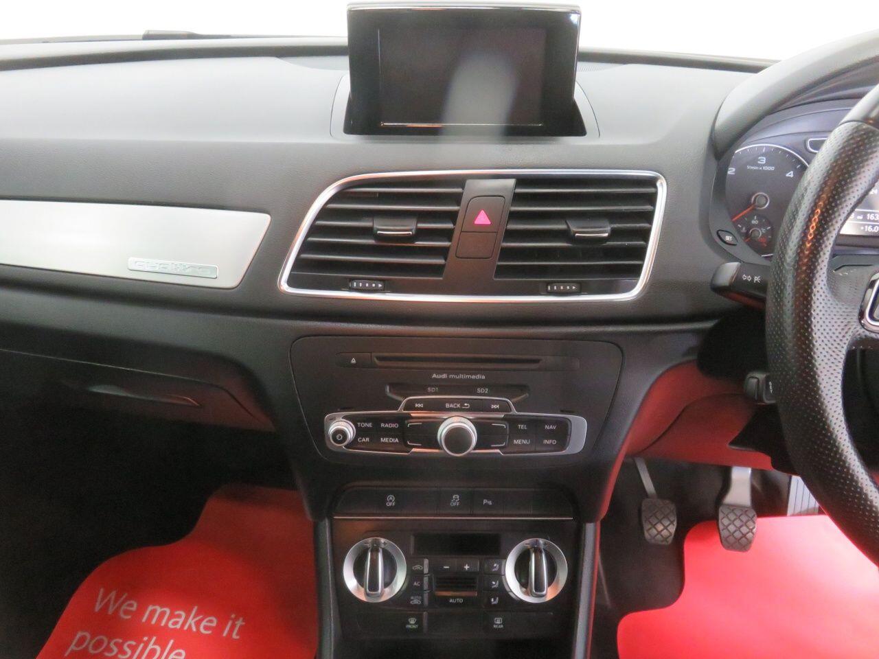 Audi Q3 view 34