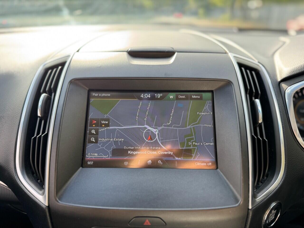 Ford Edge view 12