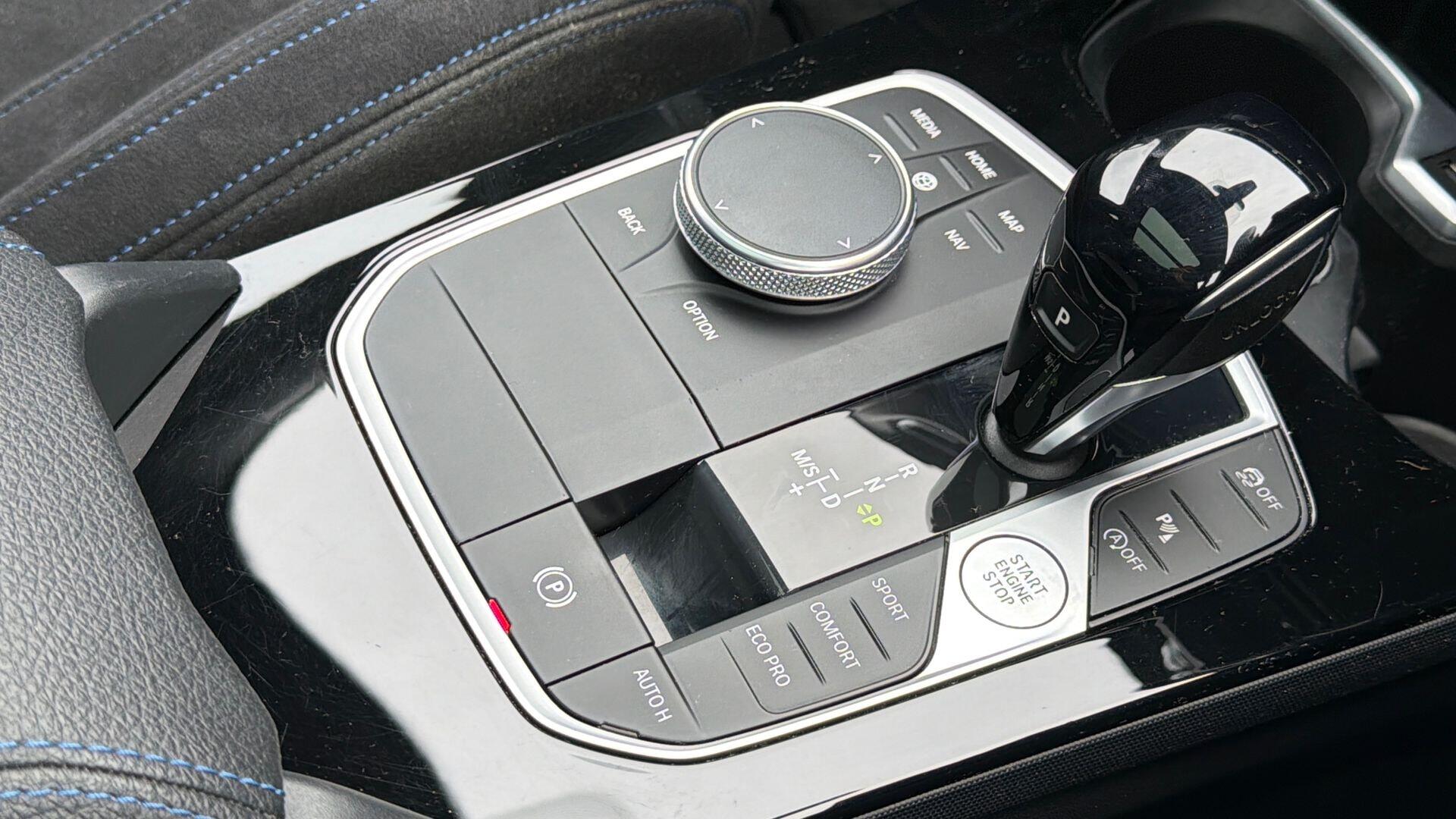 BMW 1 Series view 10