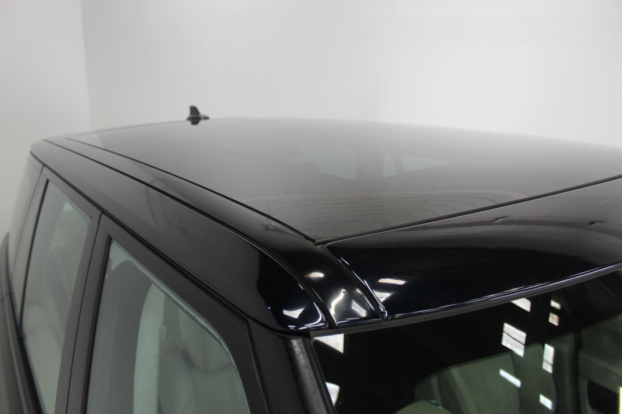 Land Rover Range Rover view 21